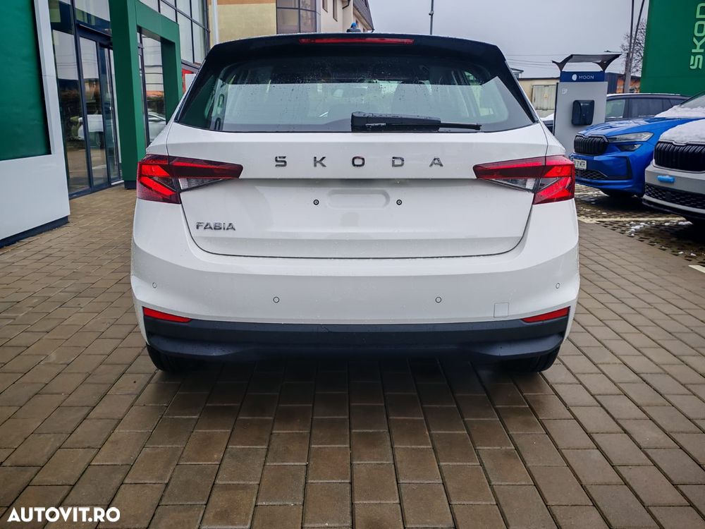 Skoda Fabia 1.0 MPI 80 CP Essence - 6