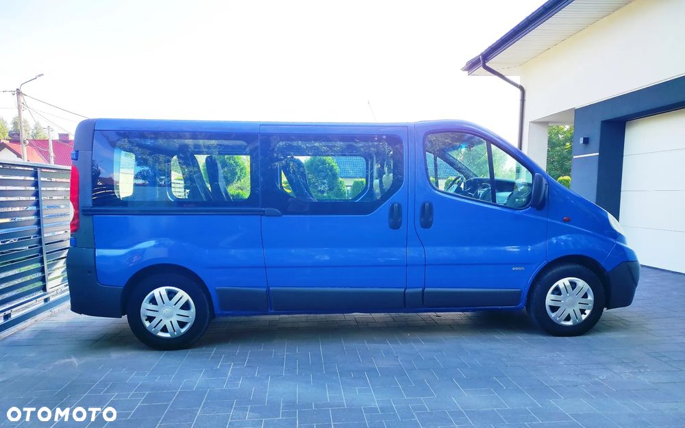 Opel Vivaro L2H1 2.9t - 7