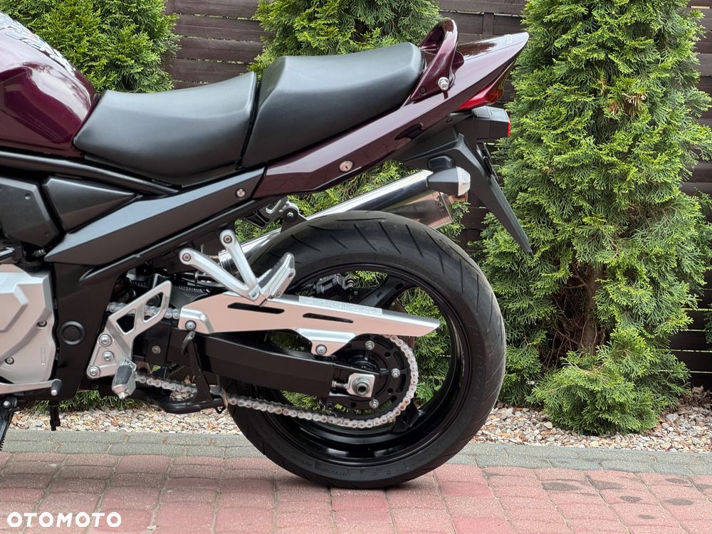 Suzuki Bandit - 20