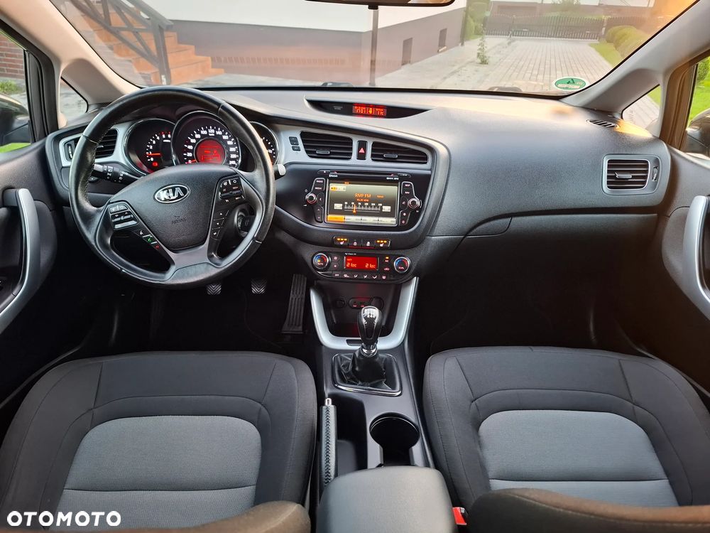 Kia Ceed - 6