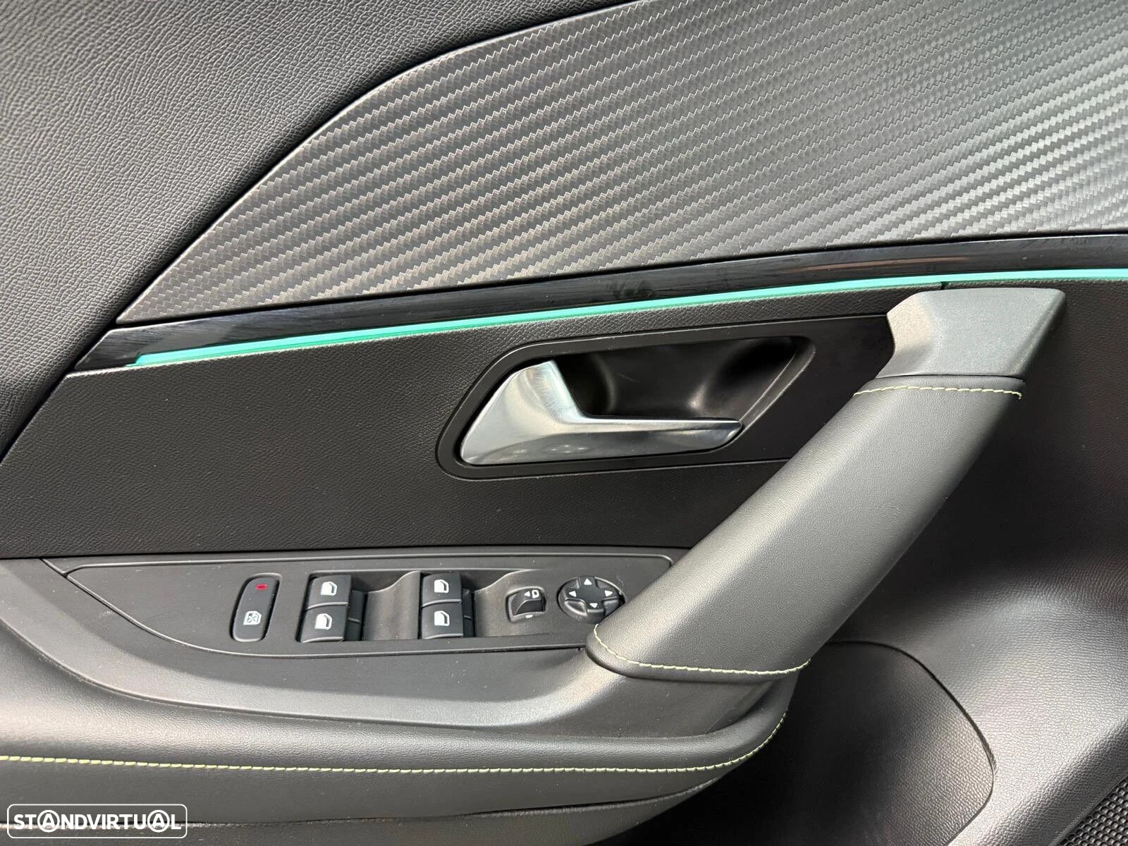 Peugeot e-2008 50 kWh GT Line - 14