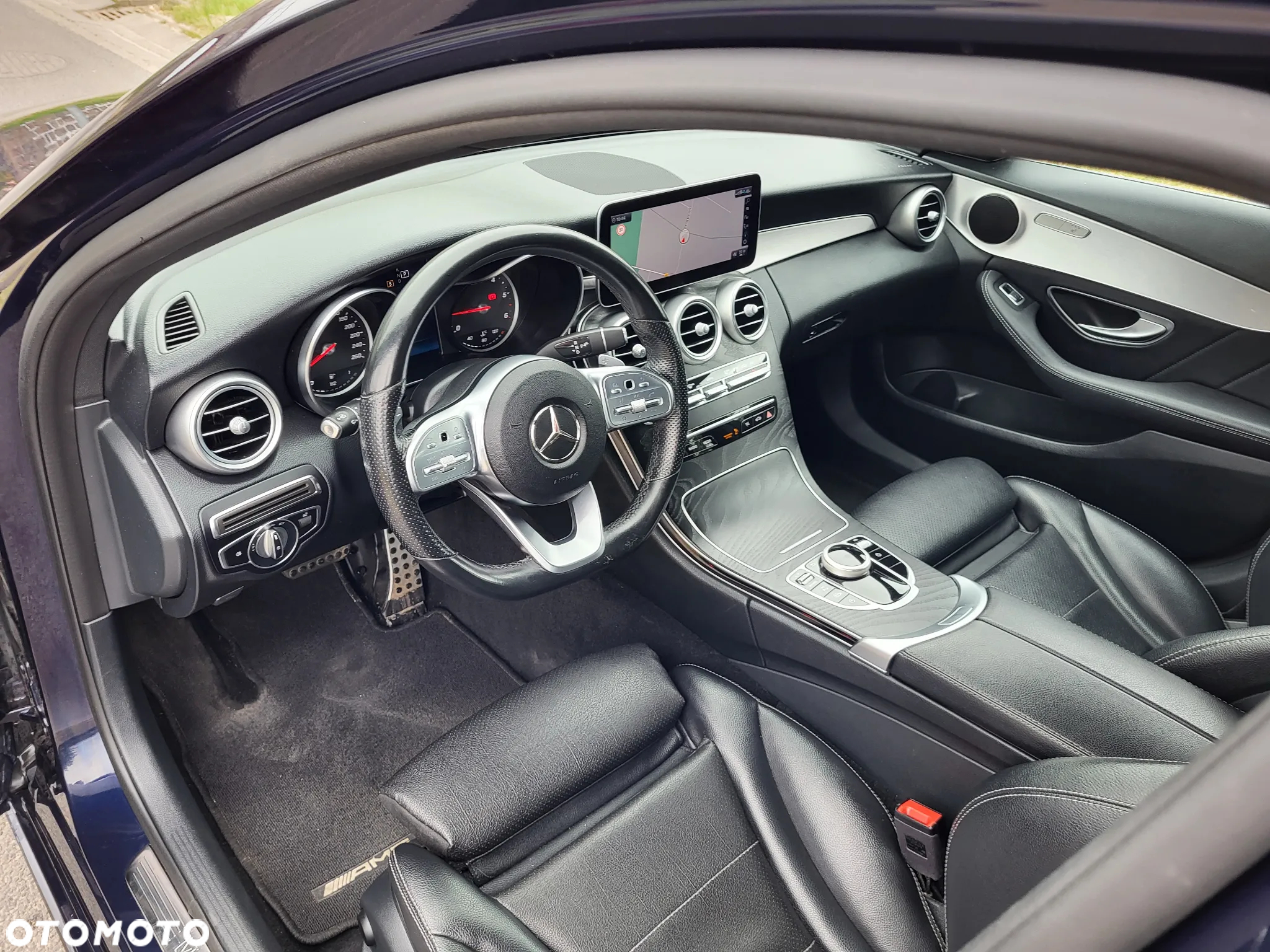 Mercedes-Benz Klasa C 220 d 4Matic 9G-TRONIC AMG Line - 14