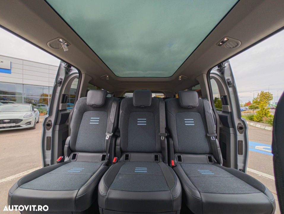 Ford Tourneo Custom - 23