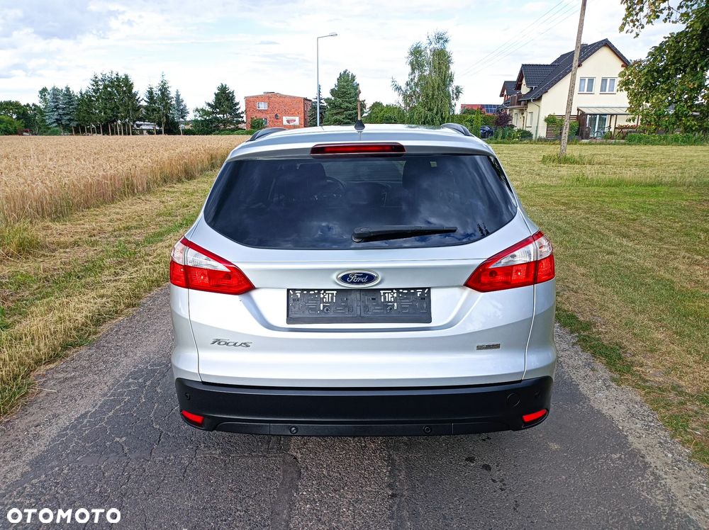Ford Focus 1.6 TDCi DPF SYNC Edition - 36