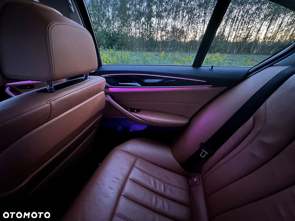 BMW Seria 5 520d Luxury Line - 34