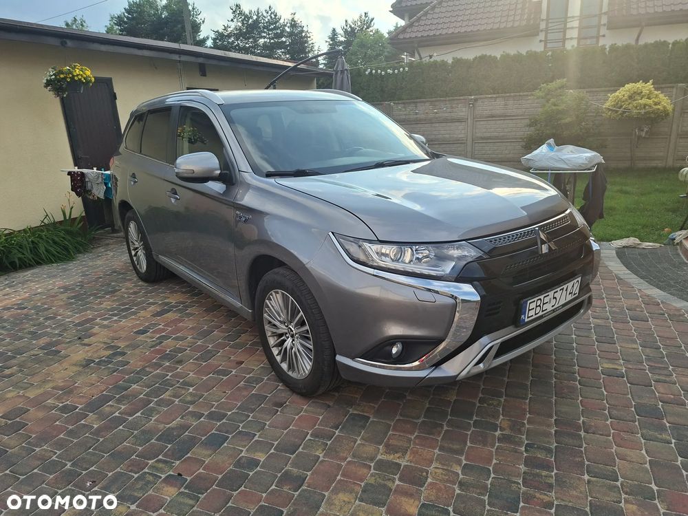 Mitsubishi Outlander 2.4 4WD - 1