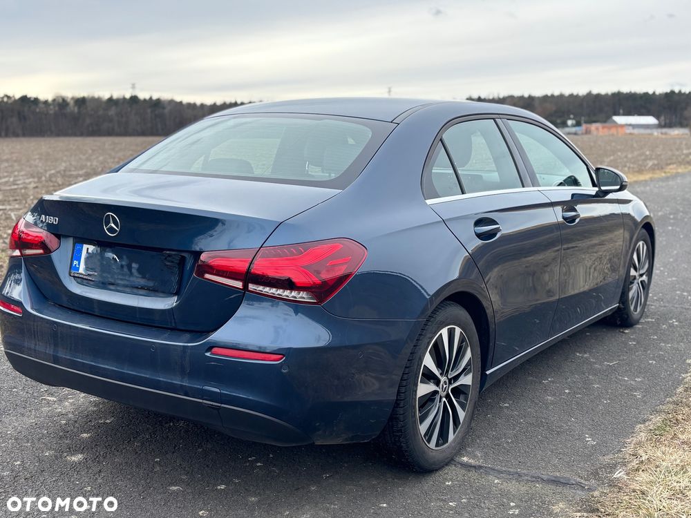 Mercedes-Benz Klasa A 180 Style 7G-DCT - 4