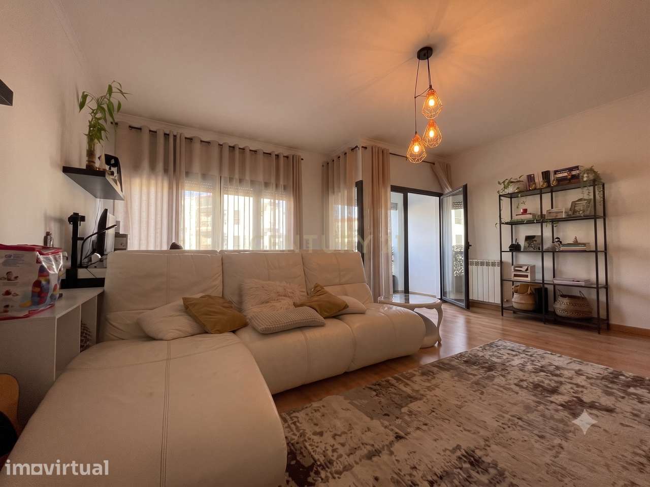 Apartamento T3 na Urbanização Quinta São Luiz | Garagem | Vistas desaf - Grande imagem: 2/9
