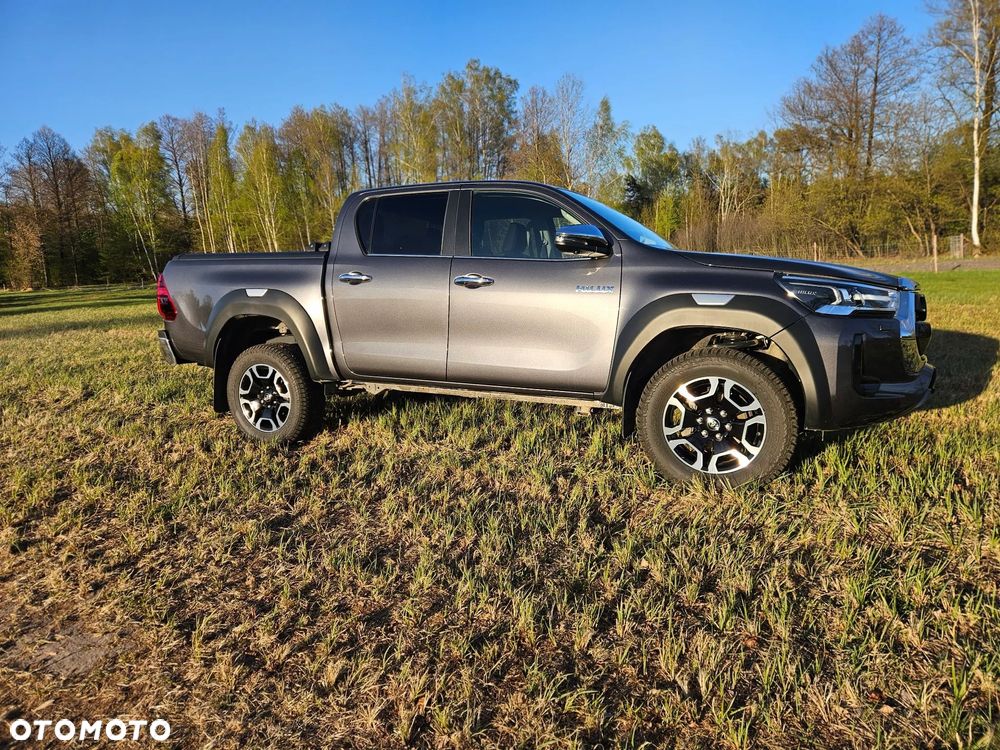 Toyota Hilux 2.8 D-4D mHEV Double Cab Executive 4x4 - 2