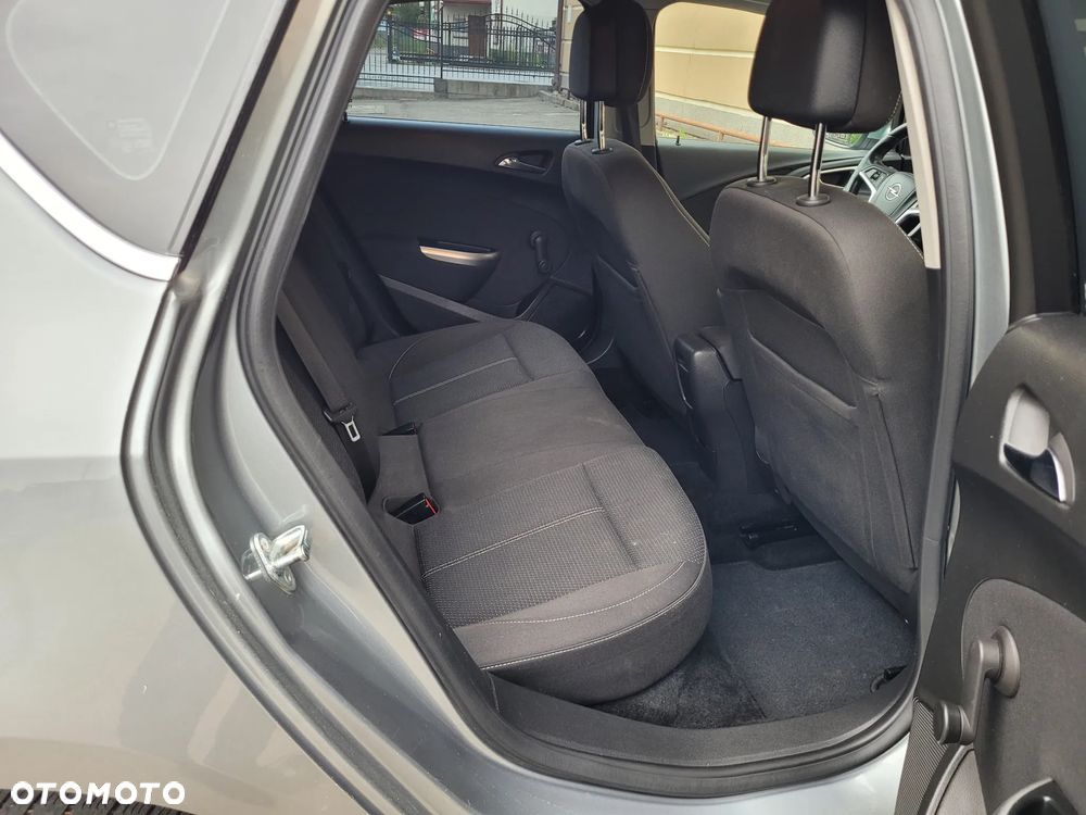 Opel Astra 1.4 Turbo Cosmo - 11