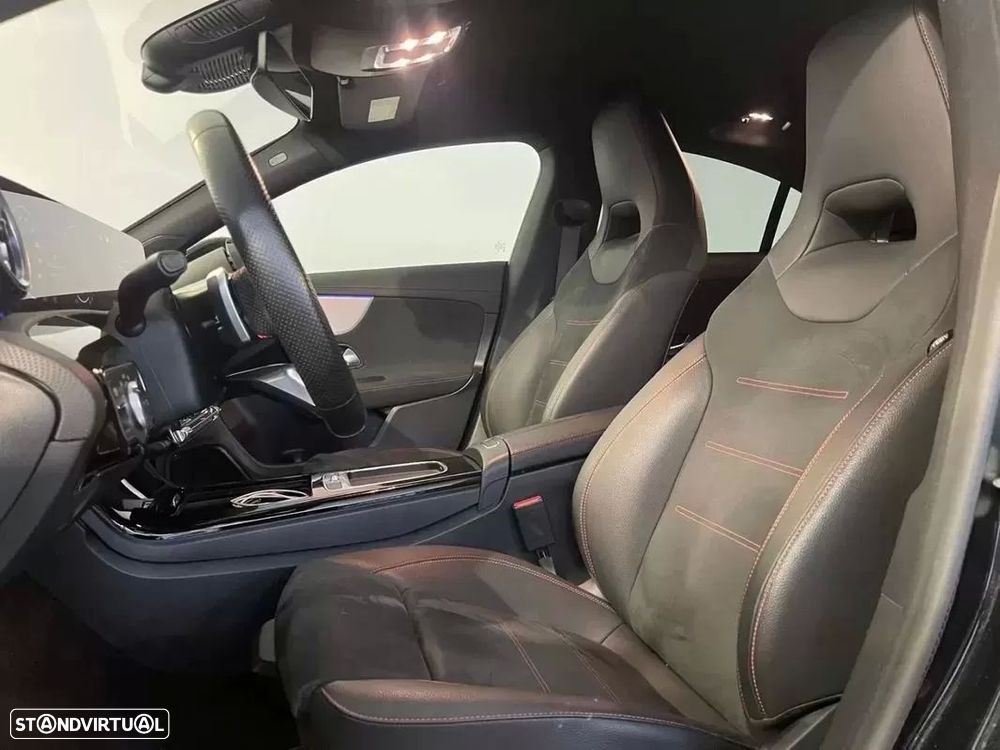Mercedes-Benz CLA 250 e AMG Line - 13