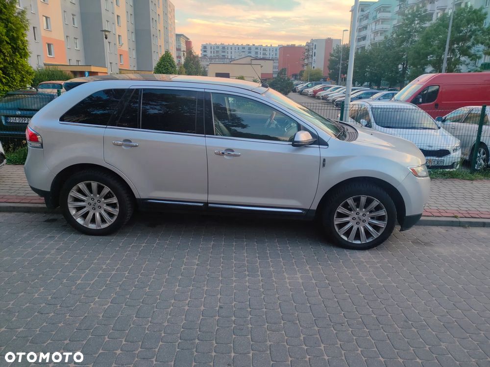 Lincoln MKX - 2