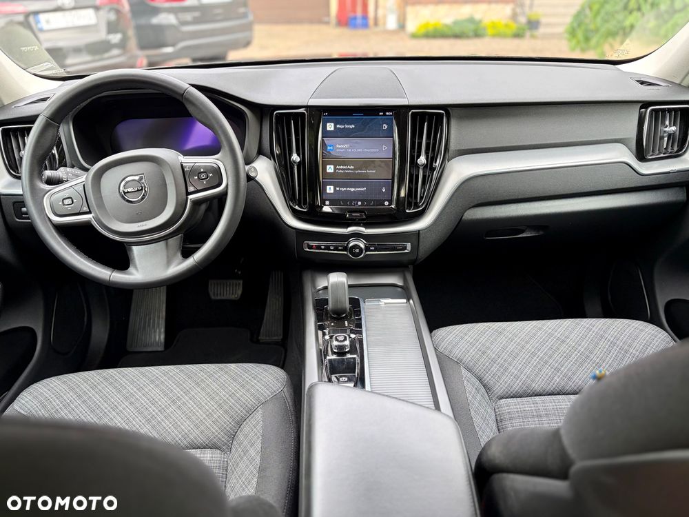 Volvo XC 60 B5 B AWD Geartronic Momentum Pro - 11