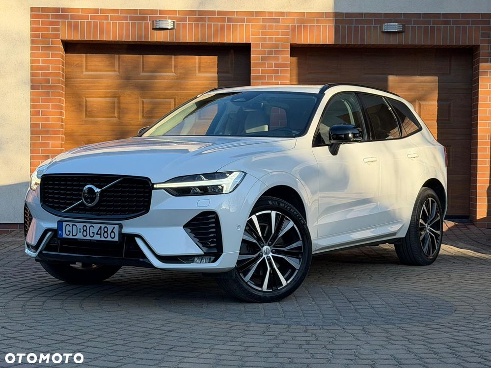 Volvo XC 60 B5 D AWD Ultimate Dark - 1