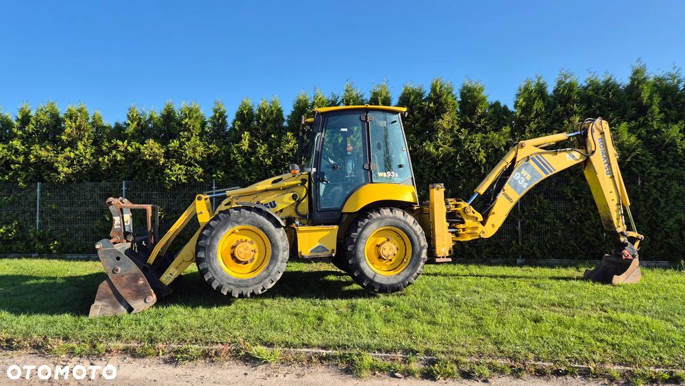 Komatsu WB93-S - 11