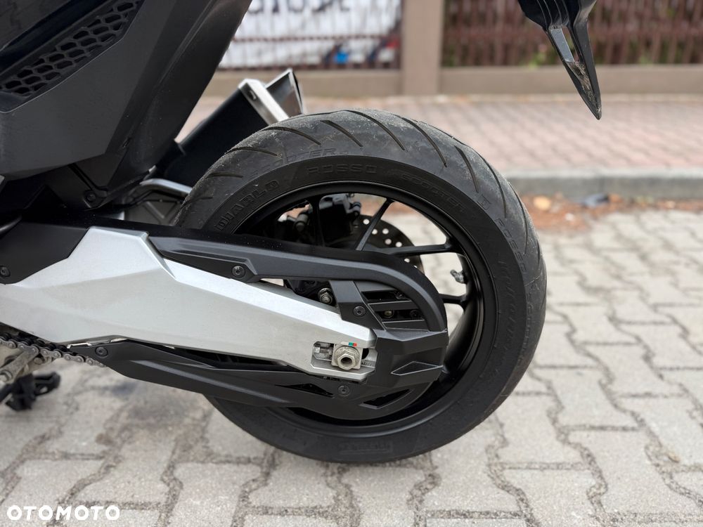 Honda NSS - 16