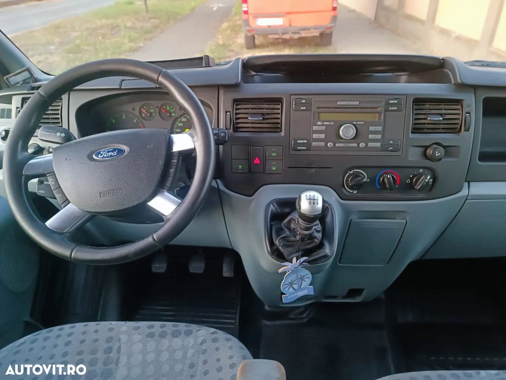 Ford Transit - 6