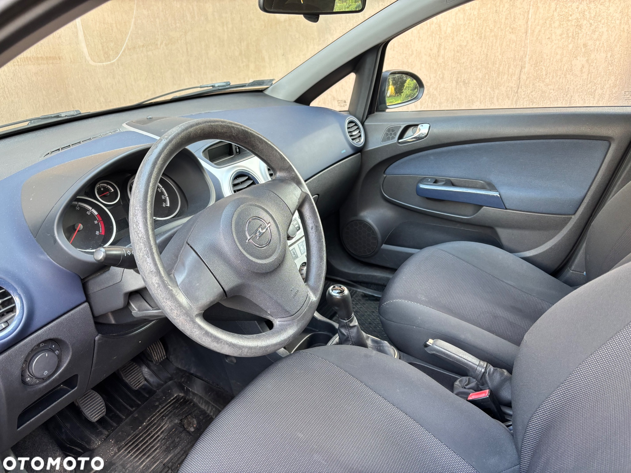 Opel Corsa - 10