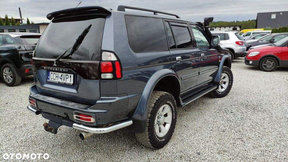 Mitsubishi Pajero - 3