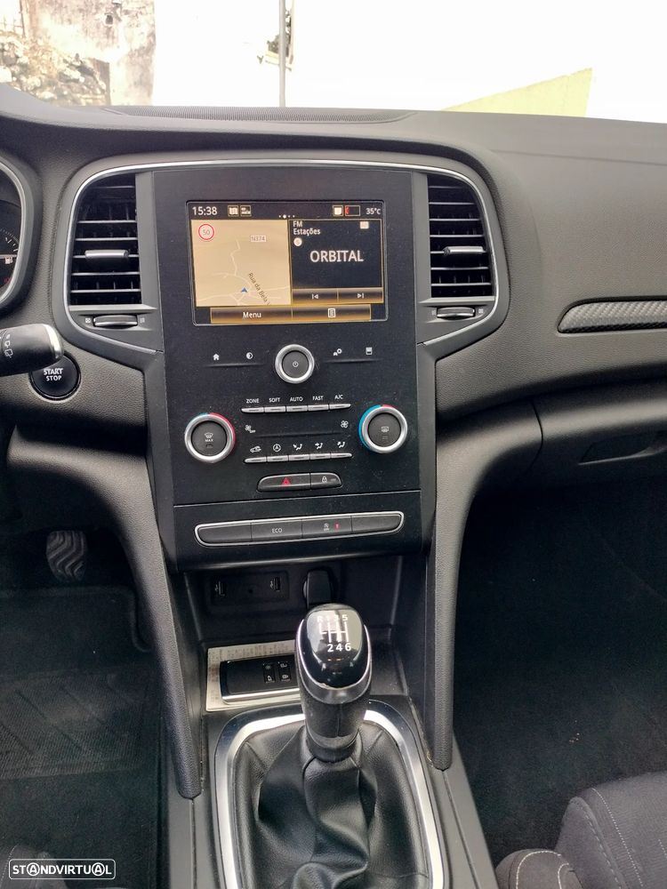 Renault Mégane 1.5 dCi Limited - 10