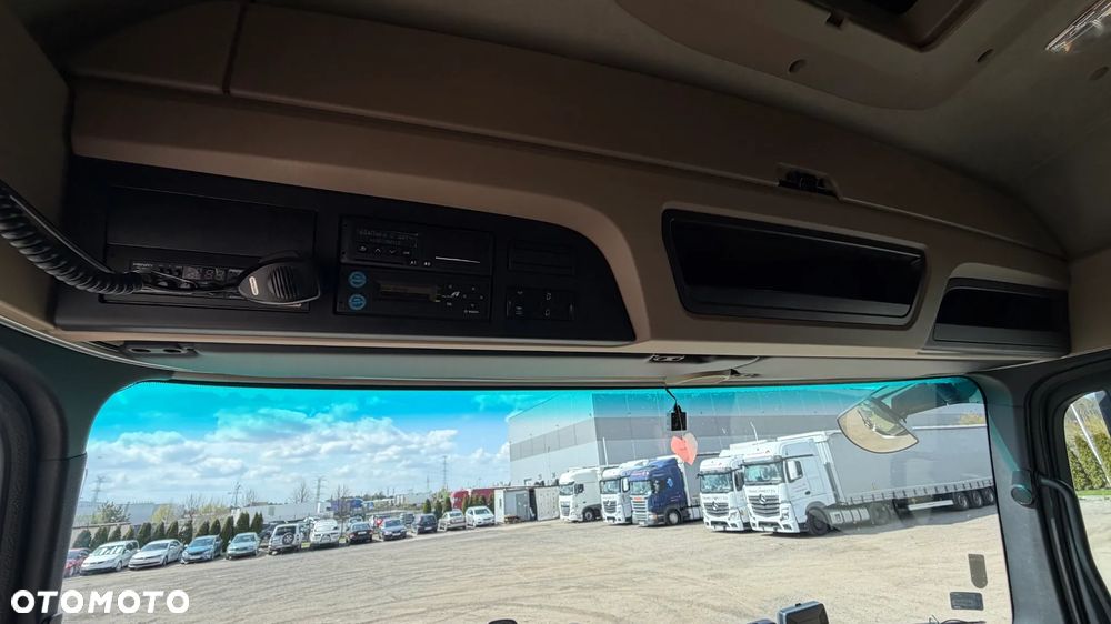 Mercedes-Benz Actros - 5
