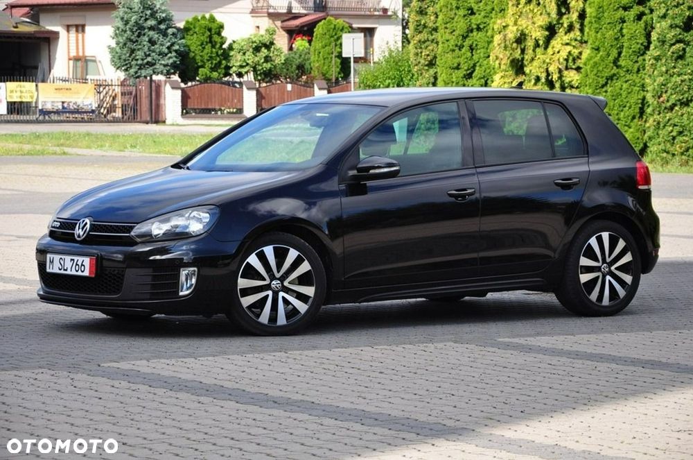 Volkswagen Golf - 4