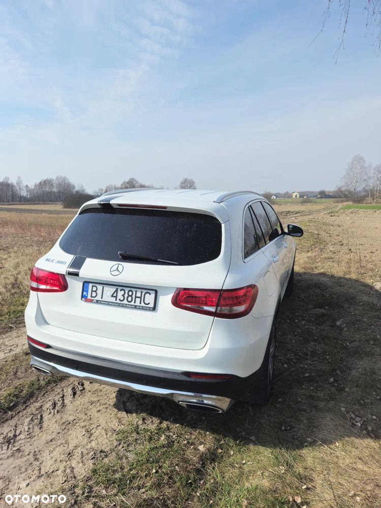 Mercedes-Benz GLC 300 4Matic 9G-TRONIC - 3