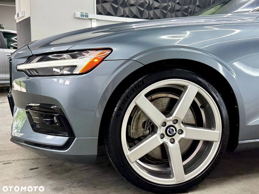 Volvo S60 T6 AWD Momentum Pro - 22