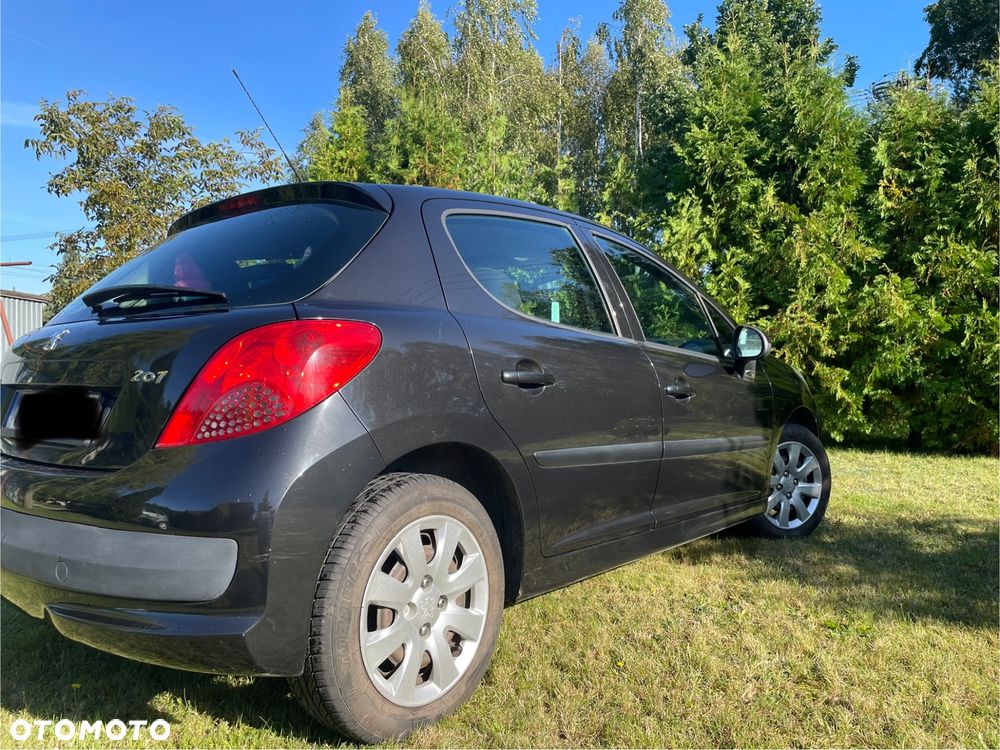 Peugeot 207 - 9