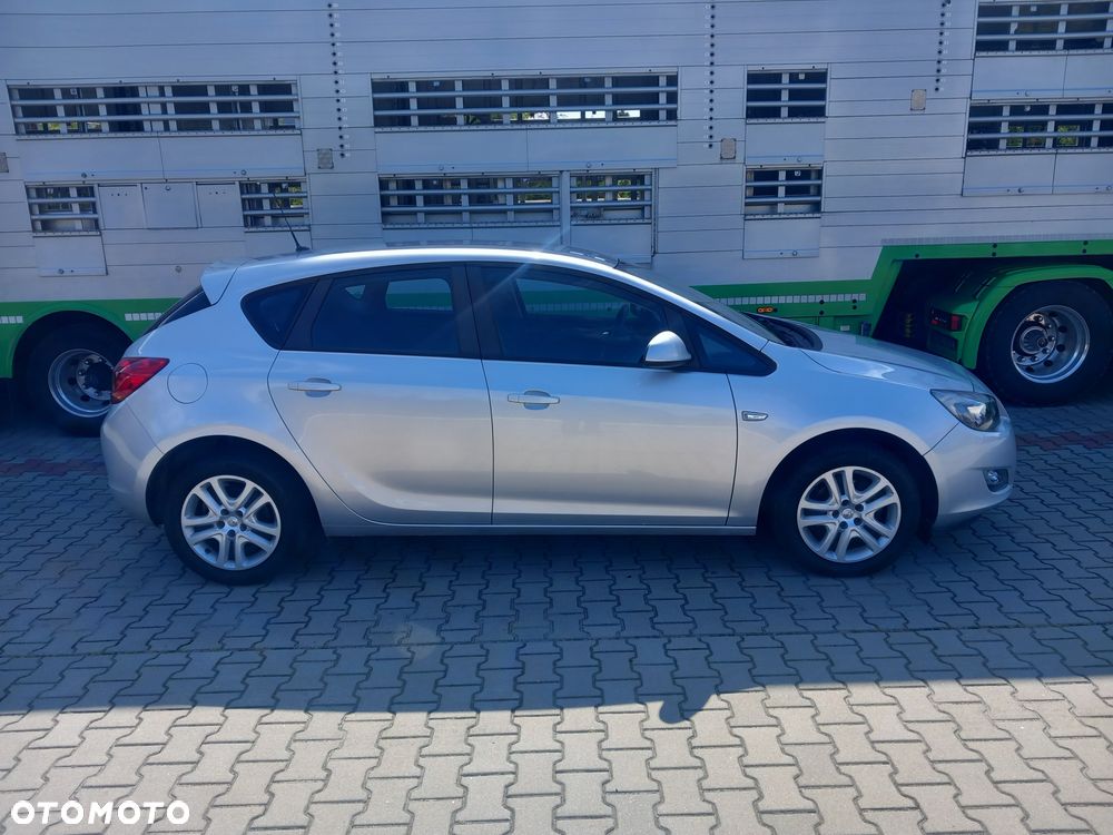 Opel Astra 1.4 T Sport - 28