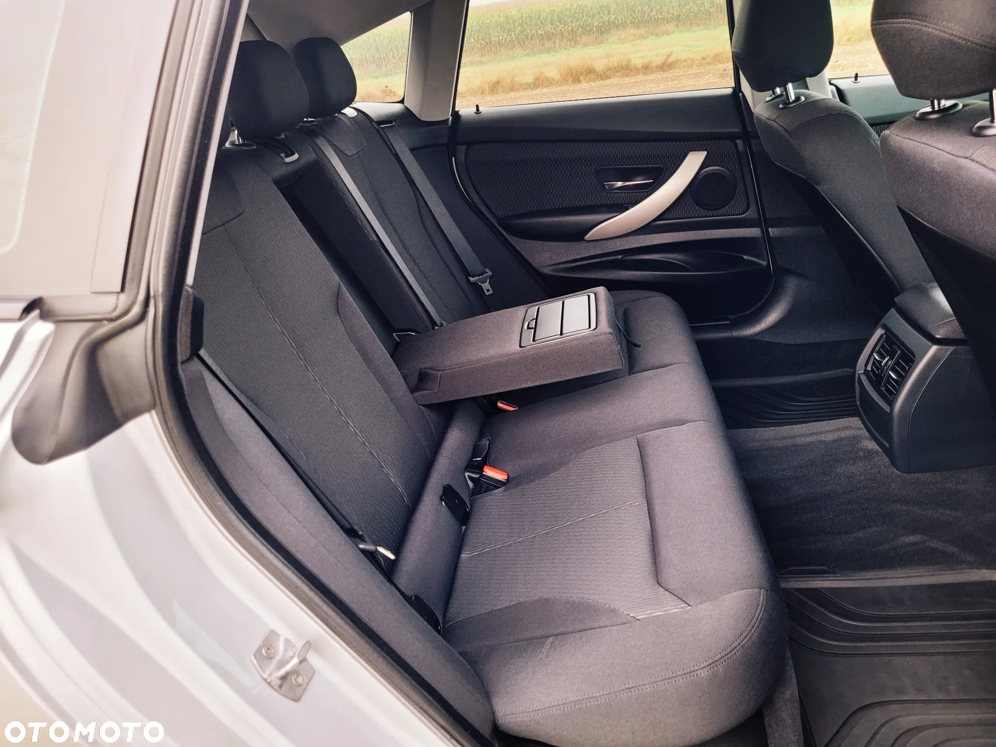 BMW Seria 3 320i Luxury Line - 15