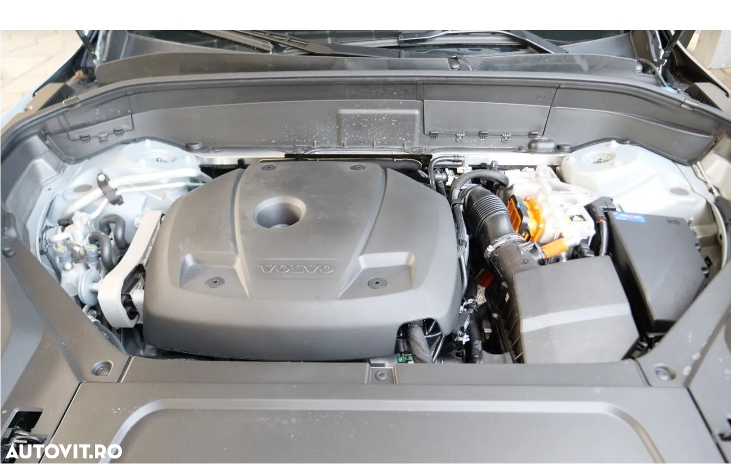 Volvo XC 90 T8 AWD Plug-in Hybrid Ultra Bright - 30