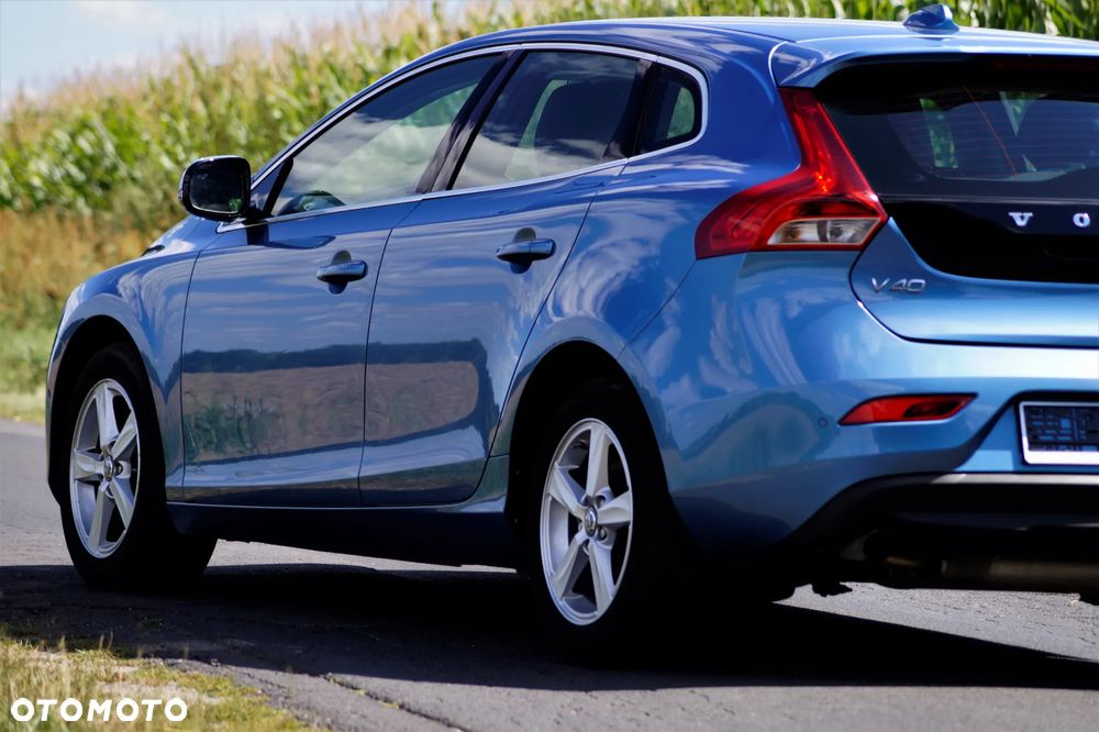 Volvo V40 - 15