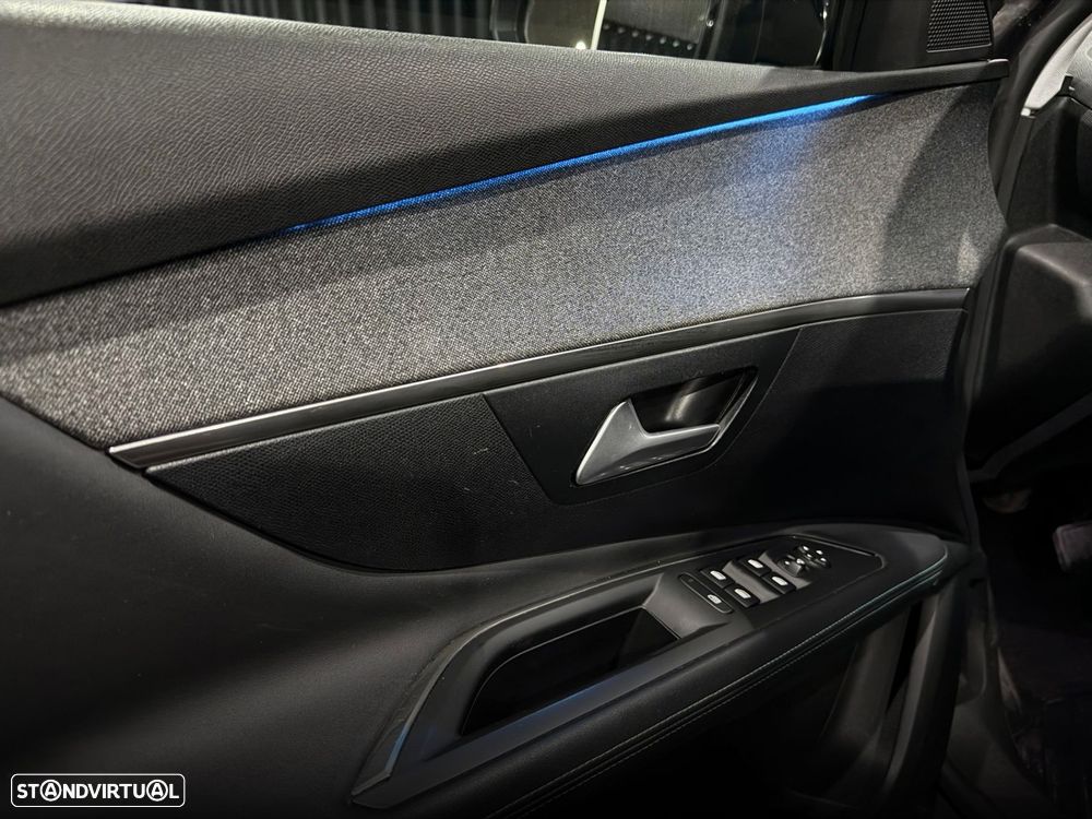 Peugeot 3008 1.6 Hybrid Allure e-EAT8 - 15