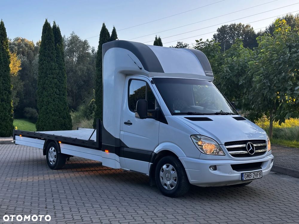 Mercedes-Benz Sprinter - 19