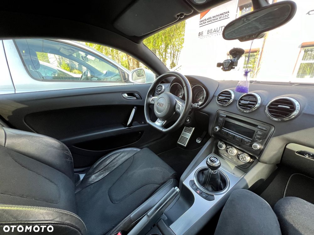 Audi TT Coupé - 14