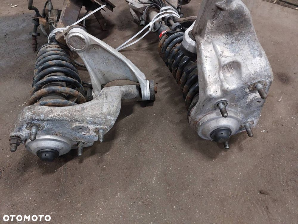 AMORTYZATOR SPRĘŻYNA ZWROTNICA LEWY + PRAWY PRZÓD ALFA ROMEO 147 I 1.9 JTD - 2