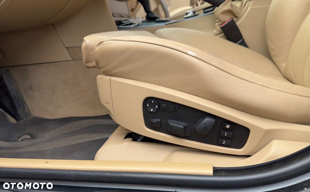 BMW Seria 5 530i Touring - 17