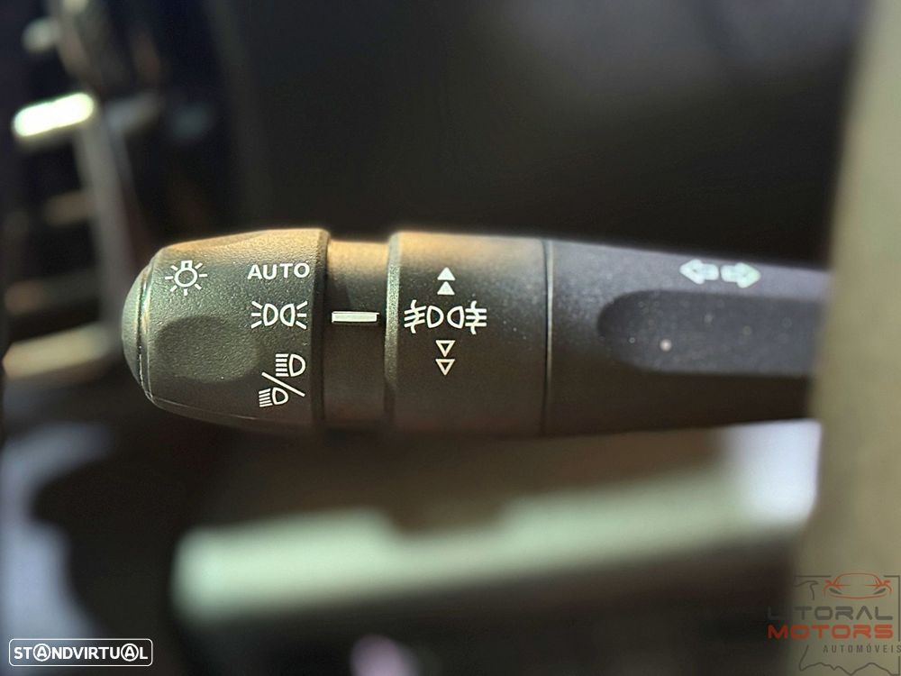 Citroën C4 1.2 PureTech Plus - 24