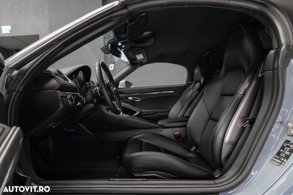 Porsche Boxster - 11