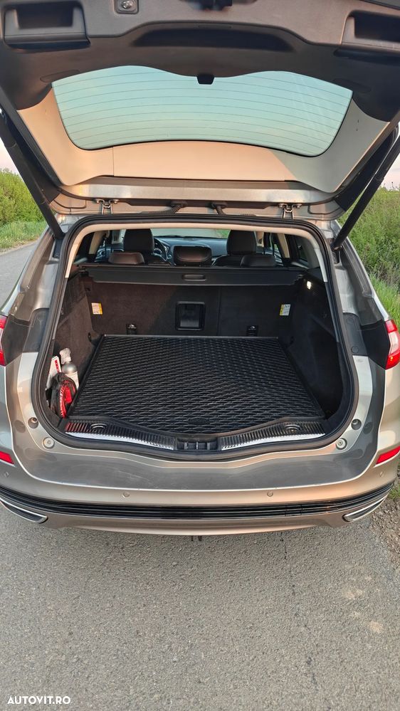 Ford Mondeo 2.0 TDCi Powershift - 29