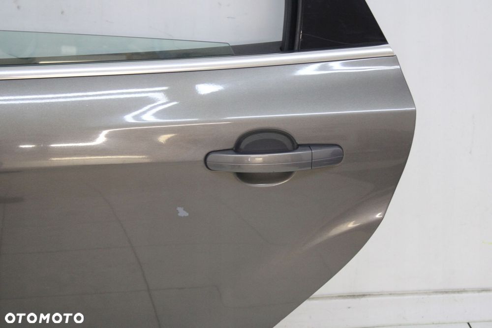 FORD FOCUS MK3 KOMBI 2010R- DRZWI LEWE LEWY TYŁ TYLNE VB - KOD LAKIERU - 4