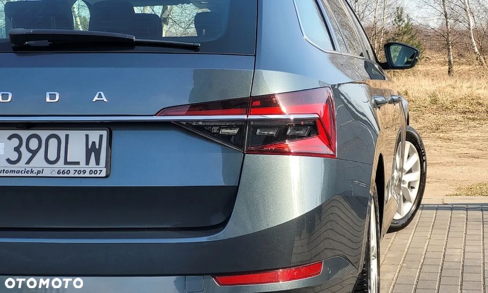 Skoda Superb 2.0 TDI DSG Premium Edition - 6