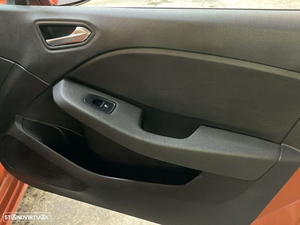 Renault Clio 1.0 TCe Techno - 22