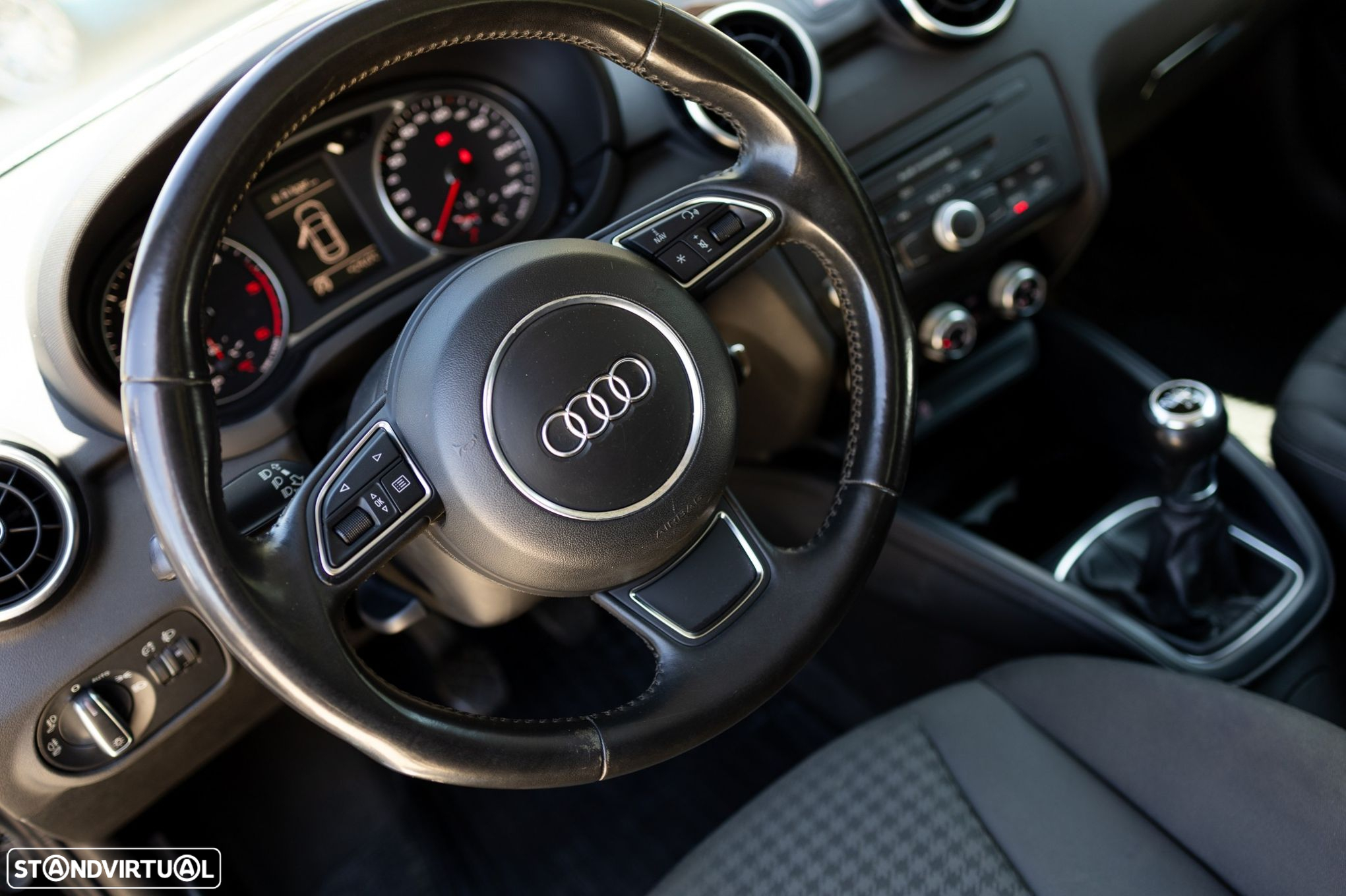 Audi A1 1.6 TDI S-line - 2