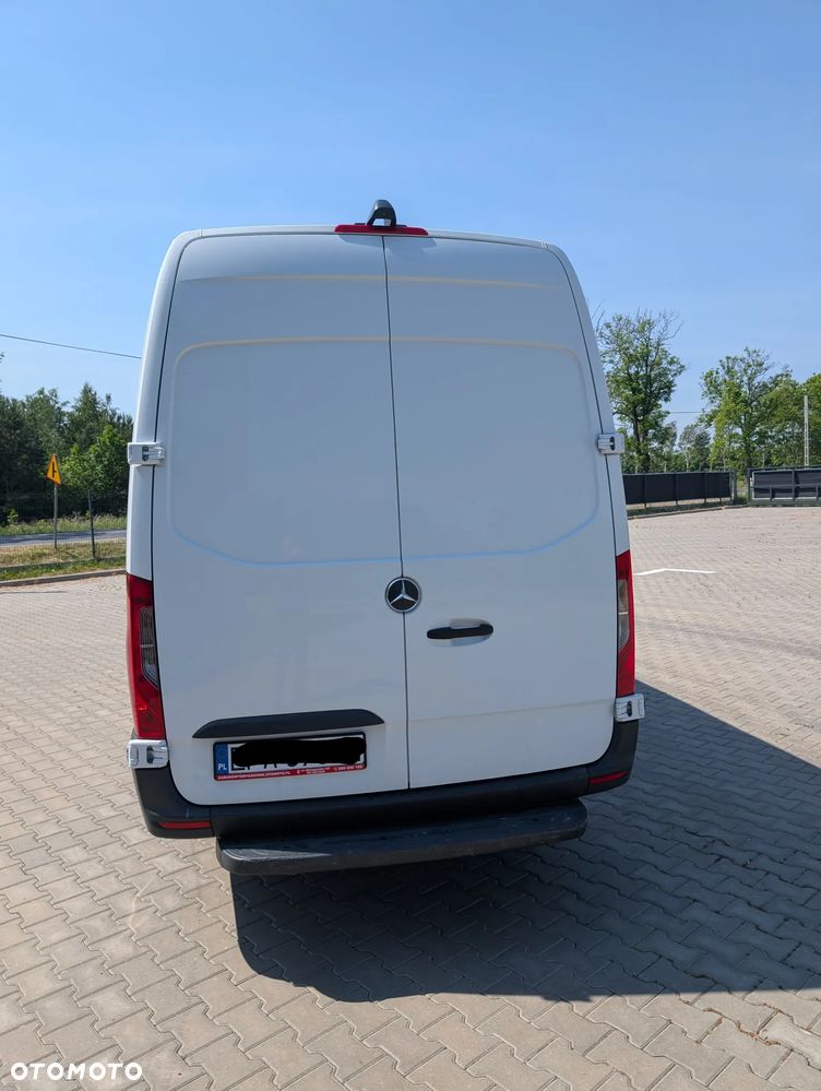 Mercedes-Benz Sprinter - 6