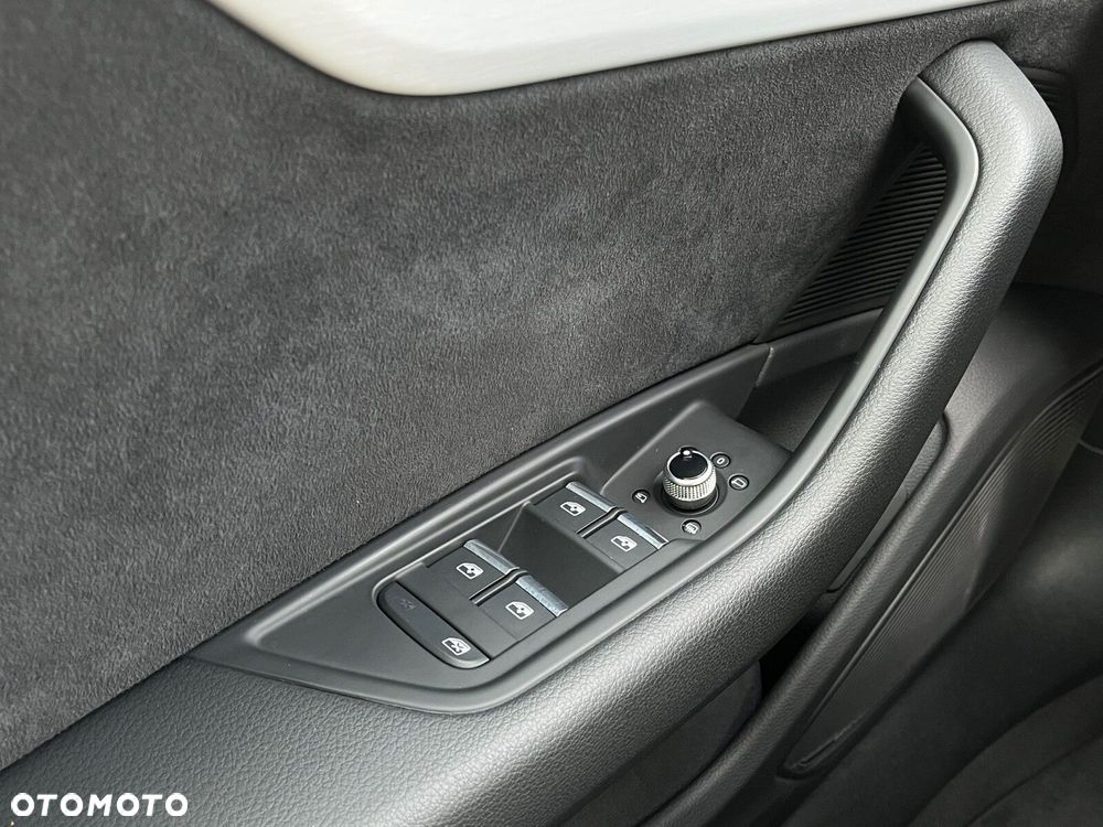 Audi A4 Avant - 19
