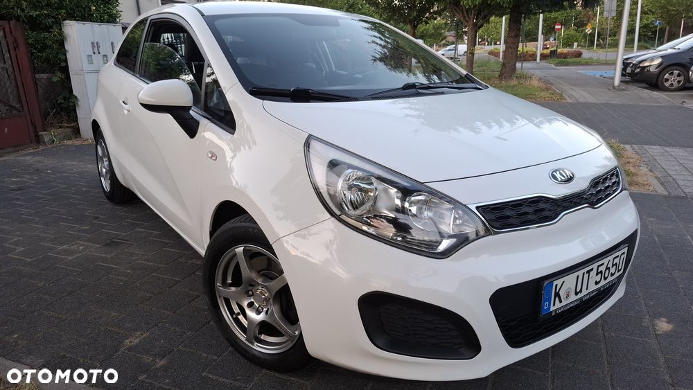 Kia Rio - 1
