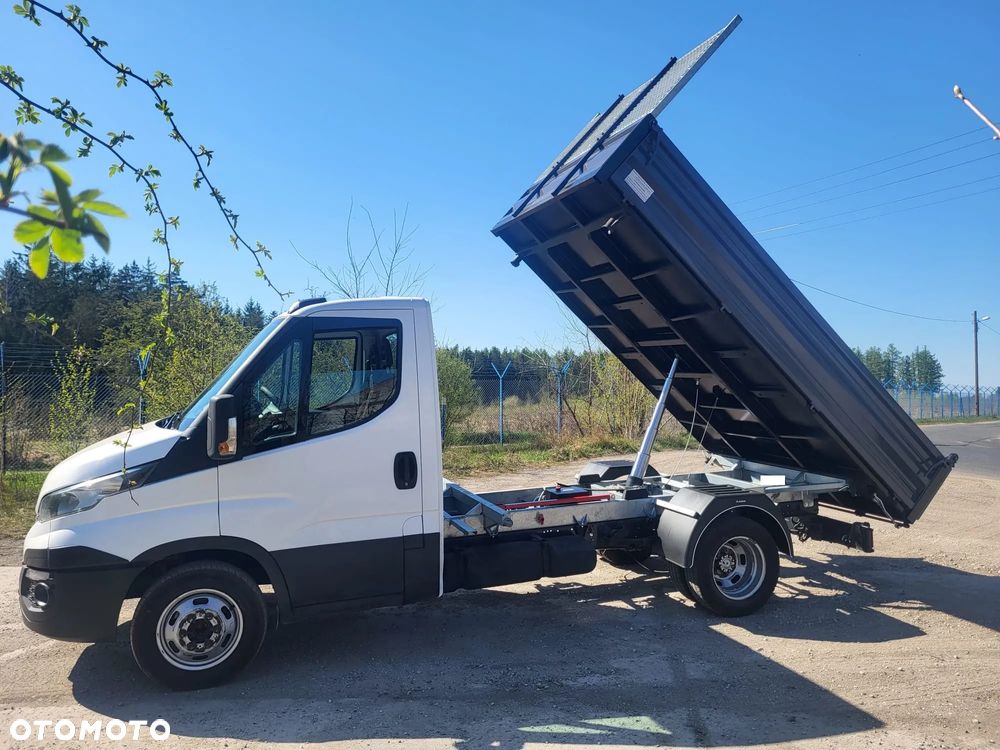 Iveco Daily 35C13 2.3 130 KM 2015r Wywrotka Kiper Wywrot NOWY Nowa zabudowa - 2