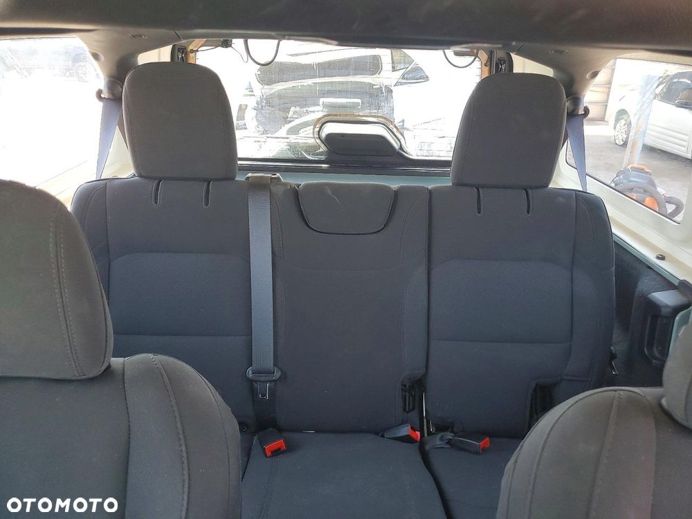 Jeep Wrangler - 11